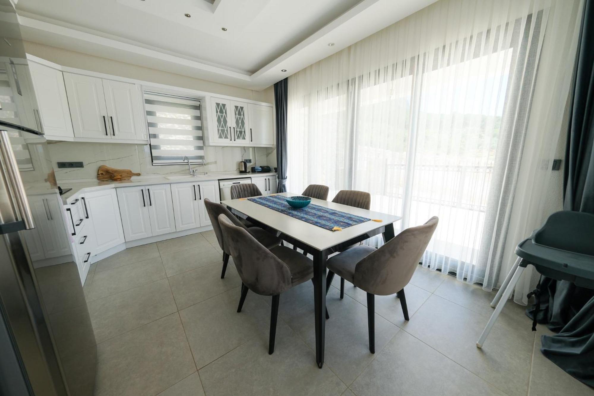 Mediterranean Breeze Villa - Family-Friendly Luxury Villa - Fethiye By Sunworld Villas Eksteriør billede